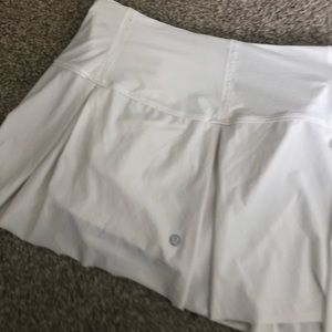 White lulu lemon tennis skirt